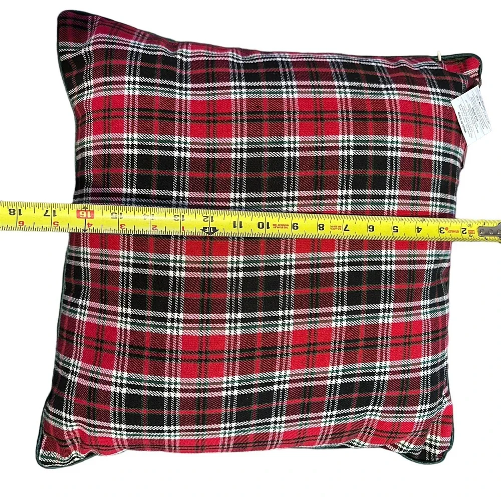 Red Shed Decorative Holiday Christmas Pillow Old Steeple‎ Church Size 18x18